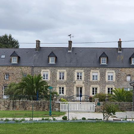 Chambres Du Logis De La Mare Du Parc Surtainville Exterior foto