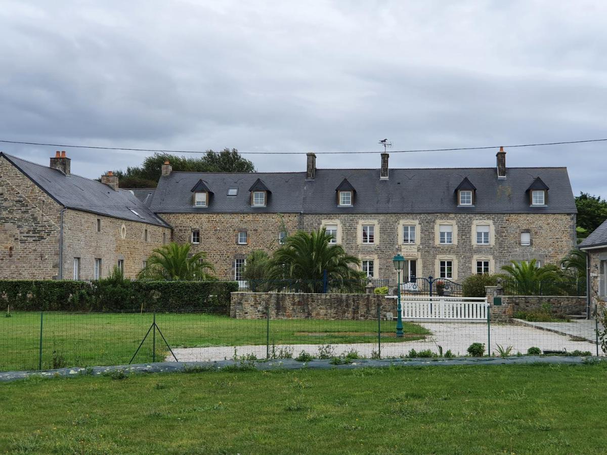 Chambres Du Logis De La Mare Du Parc Surtainville Exterior foto